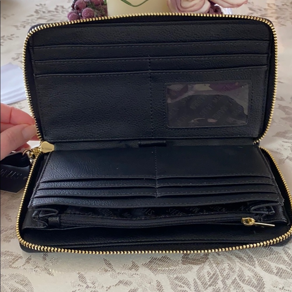 Steve Madden Black Wallet/Wristlet - Picture 4 of 6